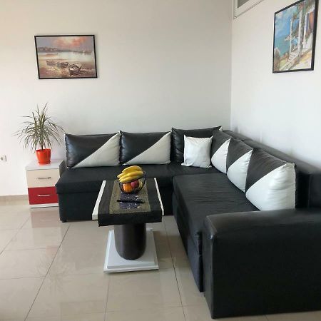 Apartmani Dini Улцин Екстериор снимка