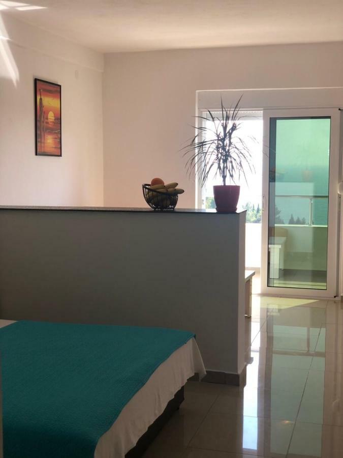 Apartmani Dini Улцин Екстериор снимка