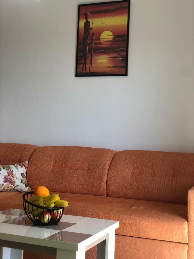 Apartmani Dini Улцин Екстериор снимка