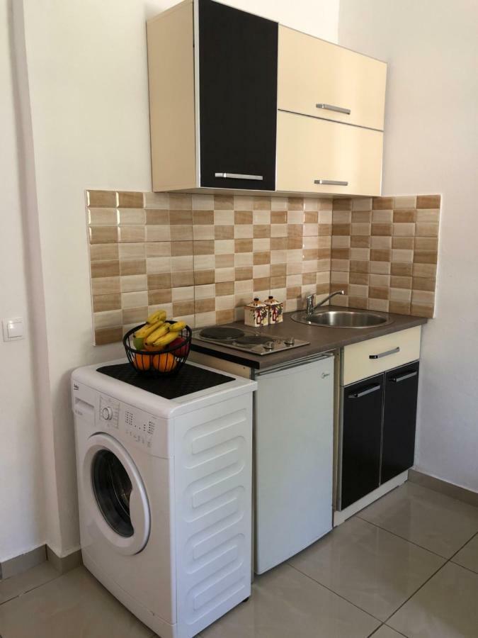 Apartmani Dini Улцин Екстериор снимка