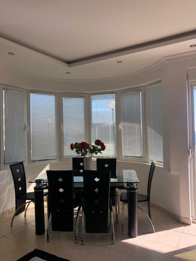 Apartmani Dini Улцин Екстериор снимка