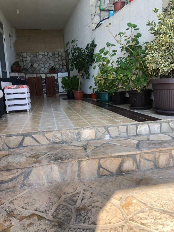 Apartmani Dini Улцин Екстериор снимка