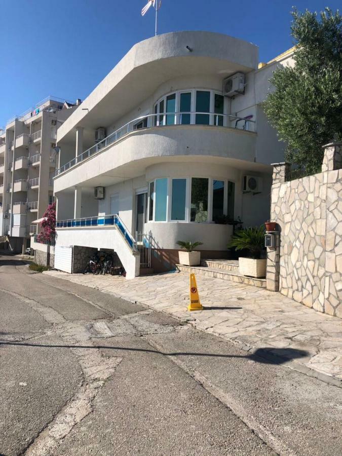 Apartmani Dini Улцин Екстериор снимка